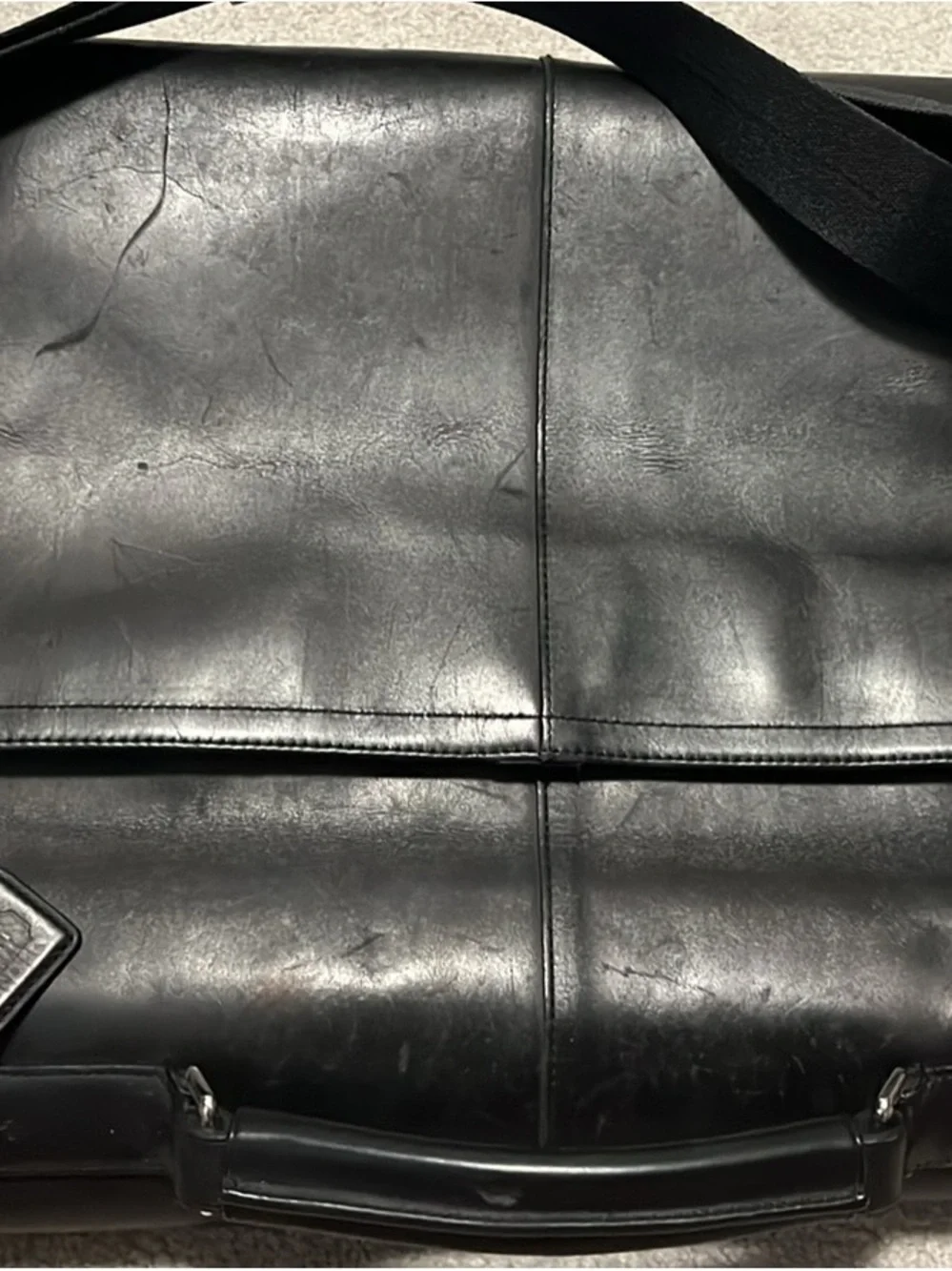 Black Men's Leather Messenger Bag - Classic Buckle Design
